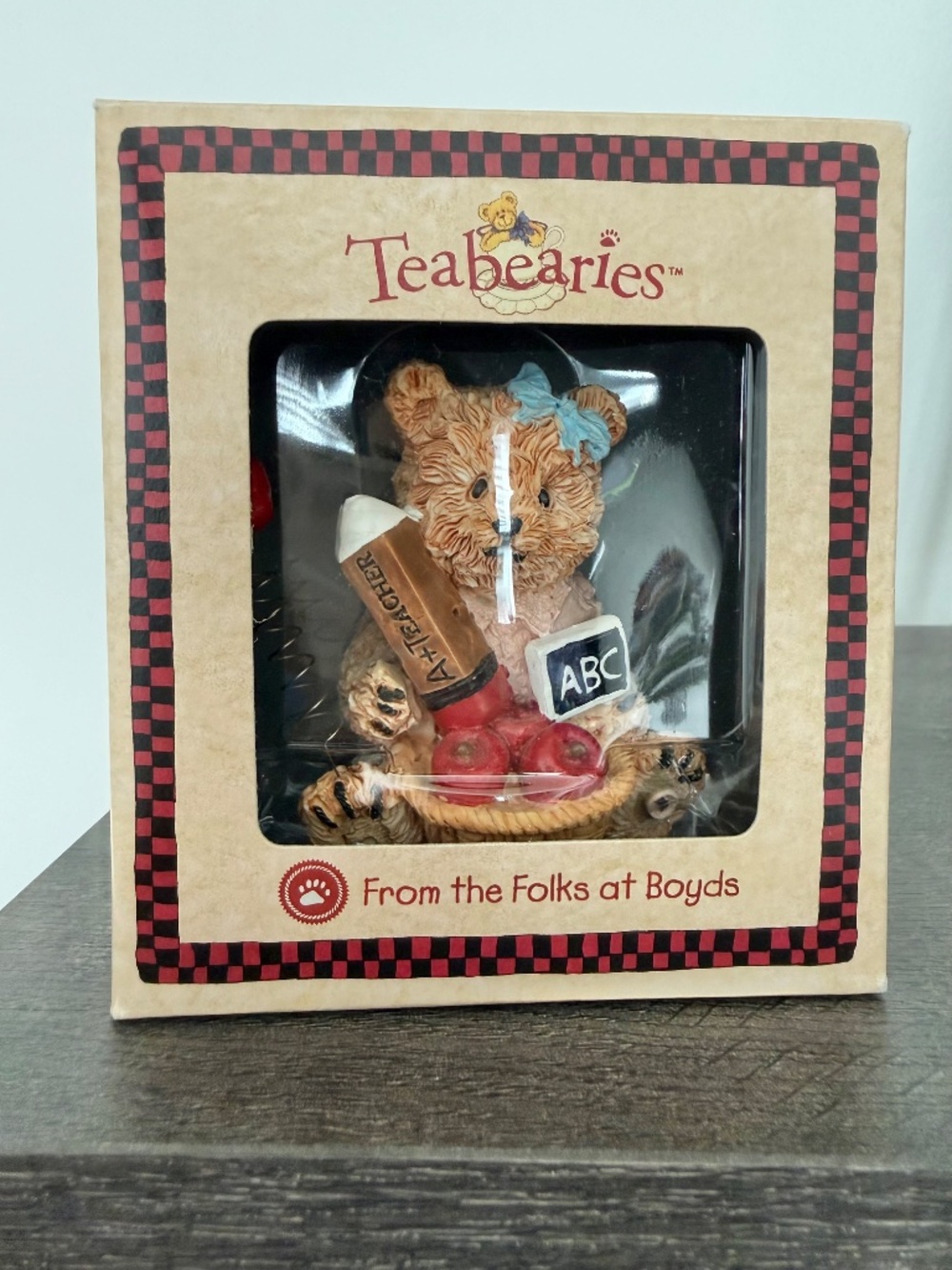 Boyds Teabearies Hugsly Teabearie Teacher Bear Figurine Style 24302 w Box